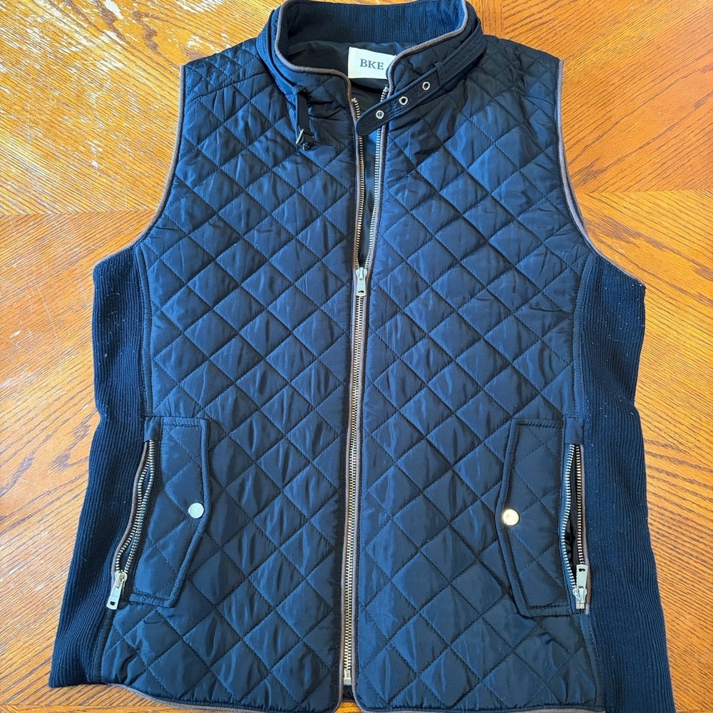 BKE black Quilted Vest Zipper Front Brown Gold Medium Everyday Outerwear Capsule